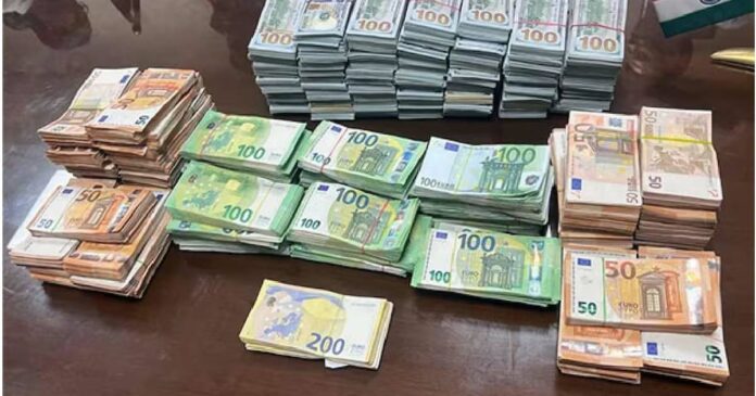 Foreign currency worth Rs 10 crore seized for trying to smuggle through Delhi airport; three Tajik nationals, including a minor, arrested