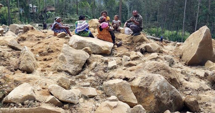 Papua New Guinea is a sea of ​​tears! It is reported that more than a thousand people were buried alive in the landslide that occurred on Friday.